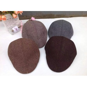 CHAPÉU COM ABA E COPA TIPO BOINA